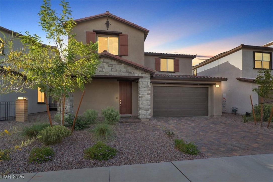 Henderson, Nevada 89015, United States, 4 Bedrooms Bedrooms, ,3 BathroomsBathrooms,Residential,Active,201194