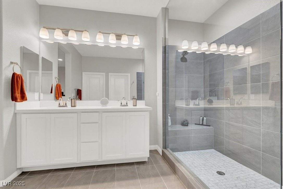 Henderson, Nevada 89015, United States, 4 Bedrooms Bedrooms, ,3 BathroomsBathrooms,Residential,Active,201194