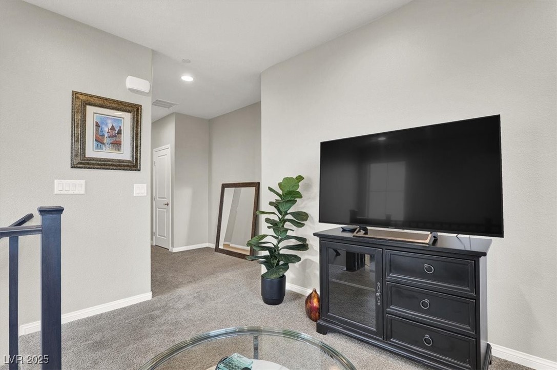 Henderson, Nevada 89015, United States, 4 Bedrooms Bedrooms, ,3 BathroomsBathrooms,Residential,Active,201194