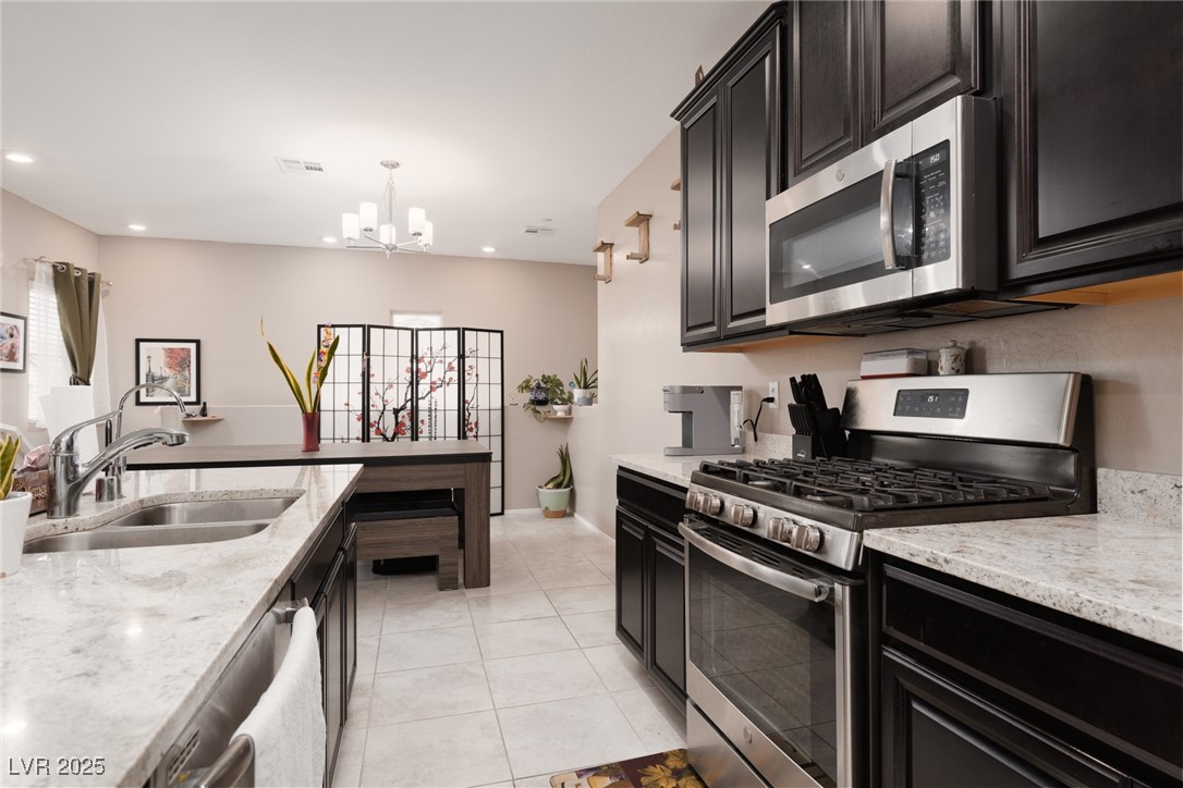 2861 Sunflower Days Avenue 2147
