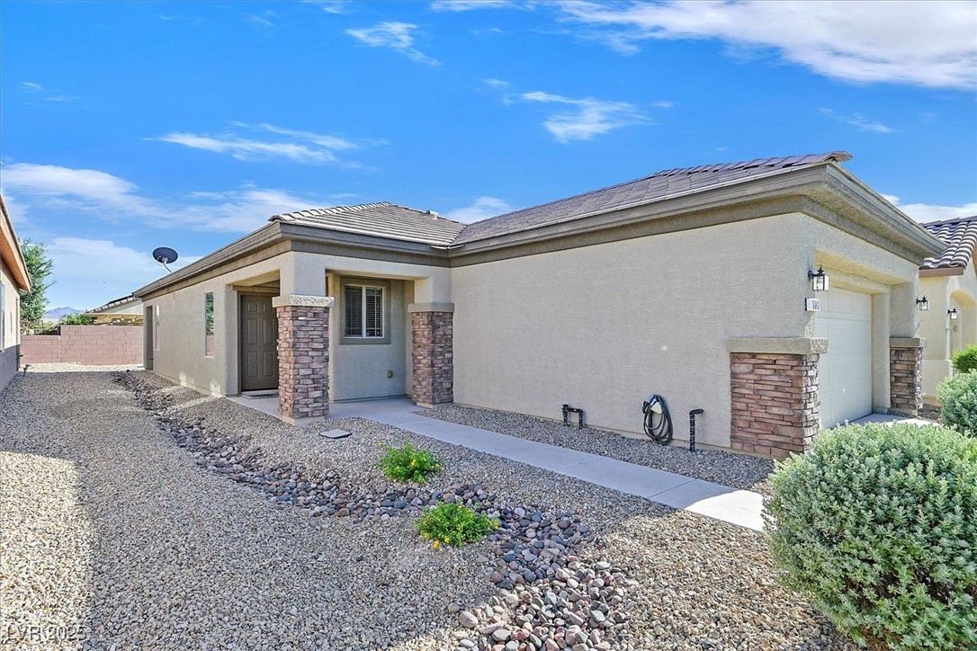 Properties 1 6141 Tokara Avenue