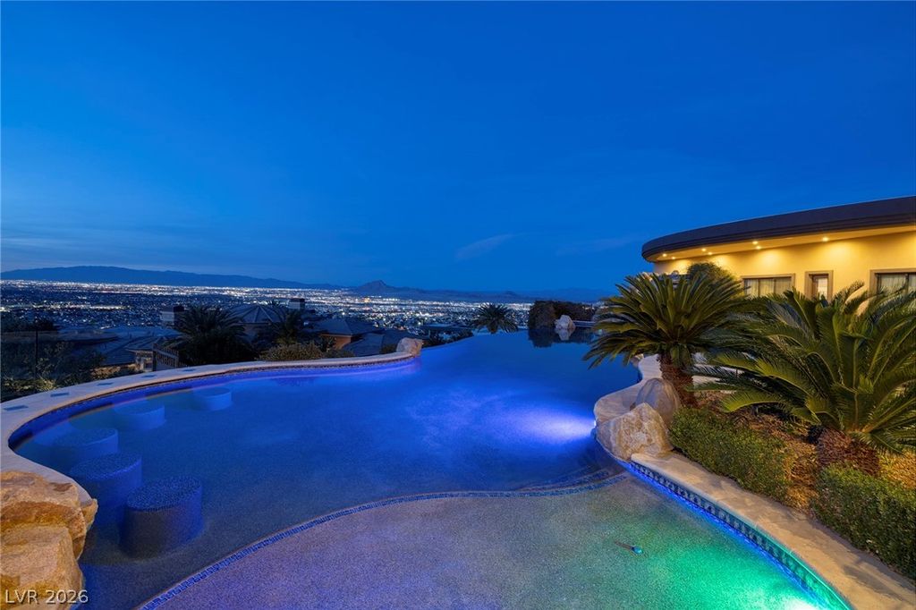 Photo of 472 Saint Moritz Drive, Henderson, NV 89012 (MLS # 2757497)