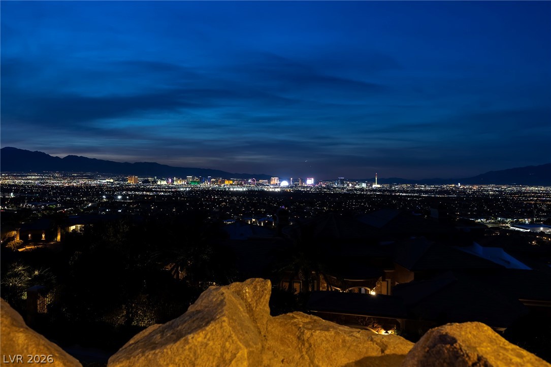 Properties 2 472 Saint Moritz Drive