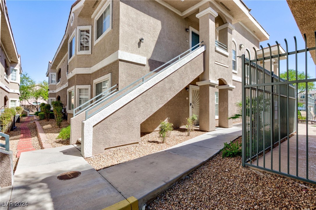 9330 W Maule Avenue #208, Las Vegas, Nevada image 4