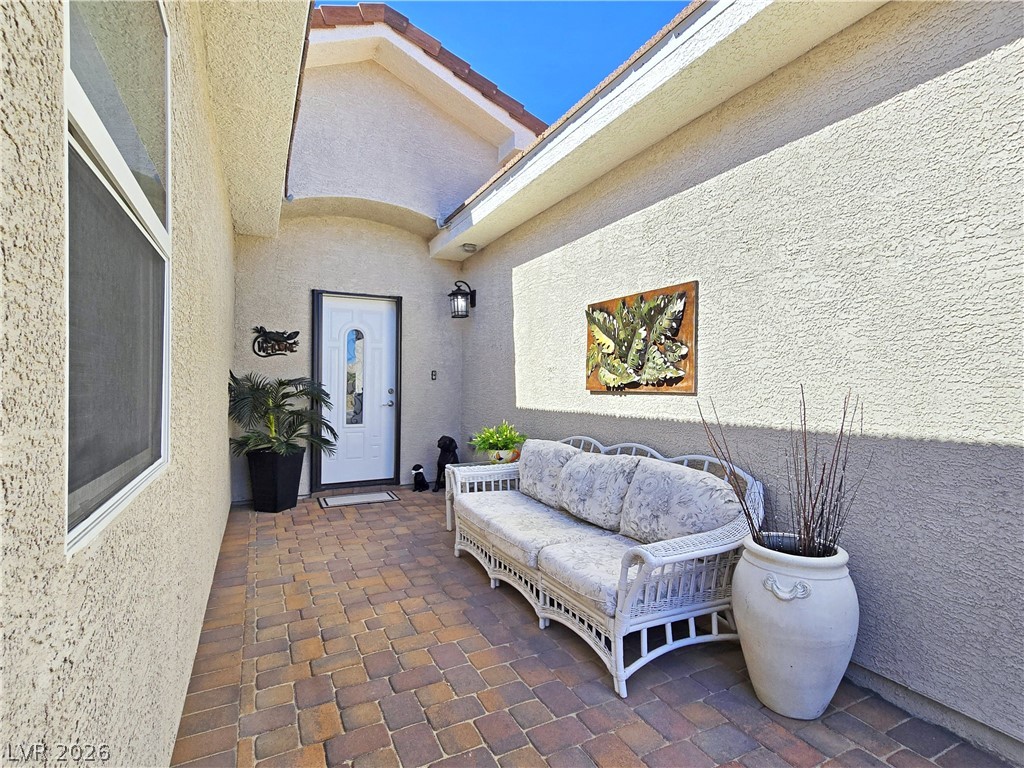 5471 Lincolnwood Court