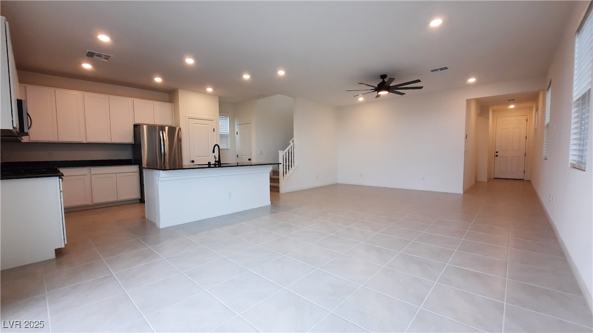 9084 Marigold Creek Street