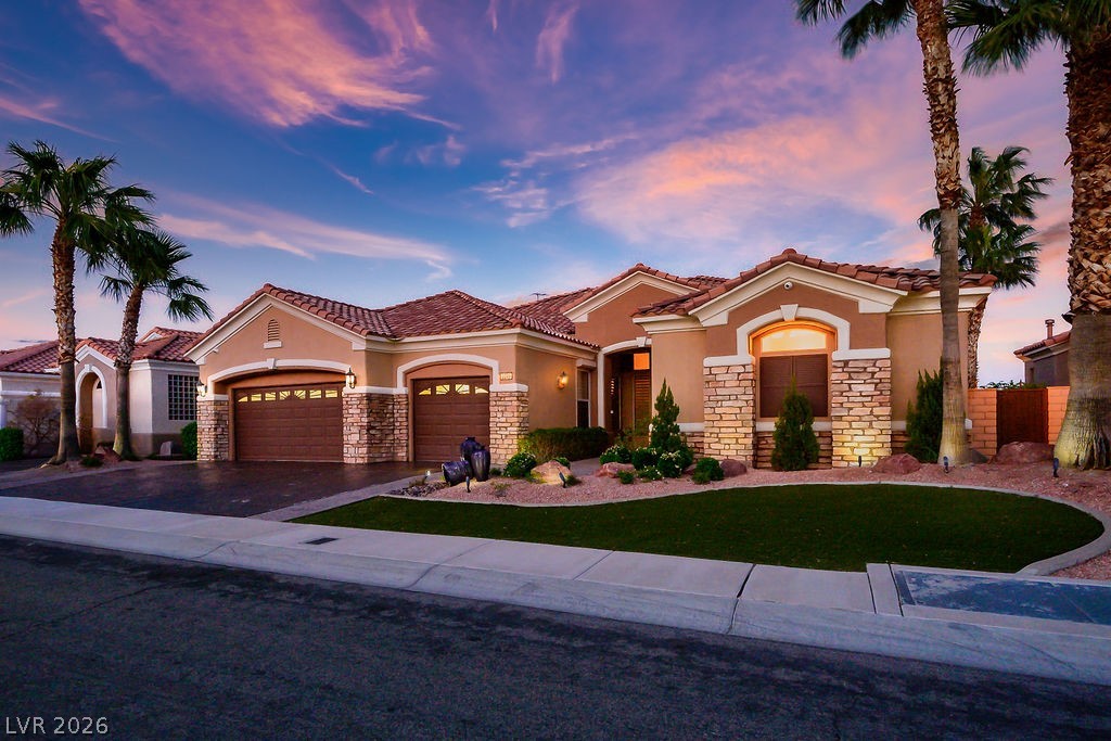 2240 Hot Oak Ridge Street