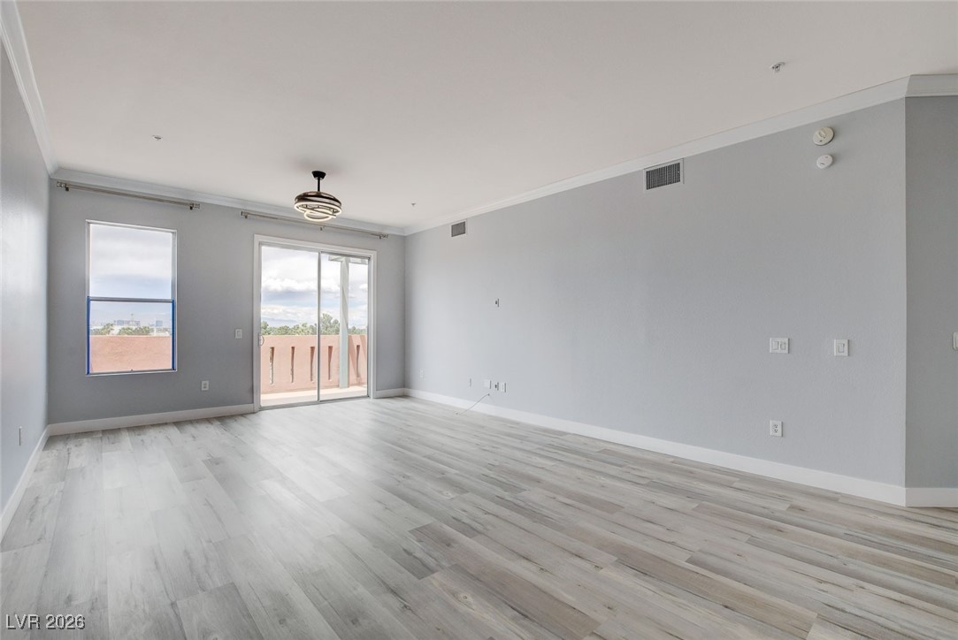 27 E Agate Avenue 505