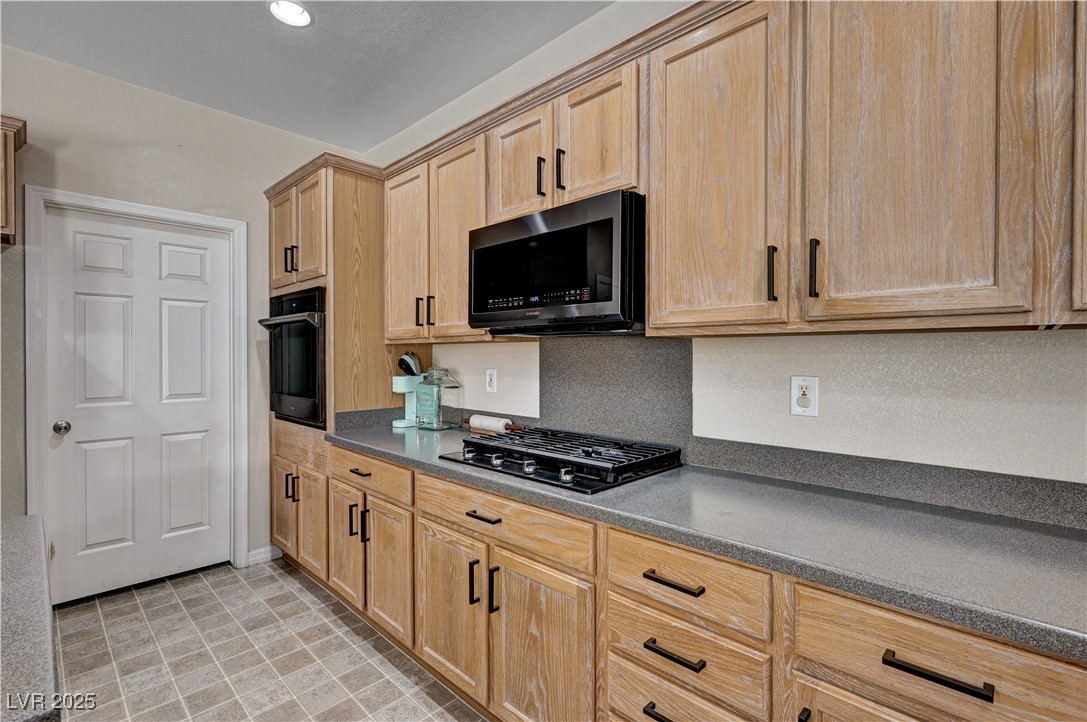 6437 Boatbill Street, North Las Vegas, Nevada image 22