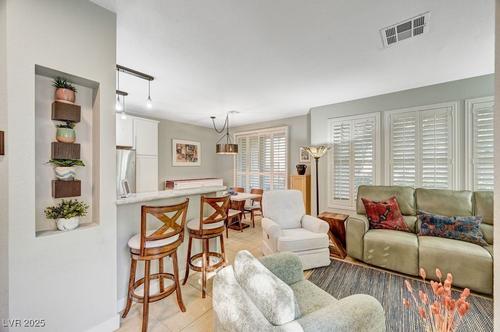 251 S Green Valley Parkway 2814