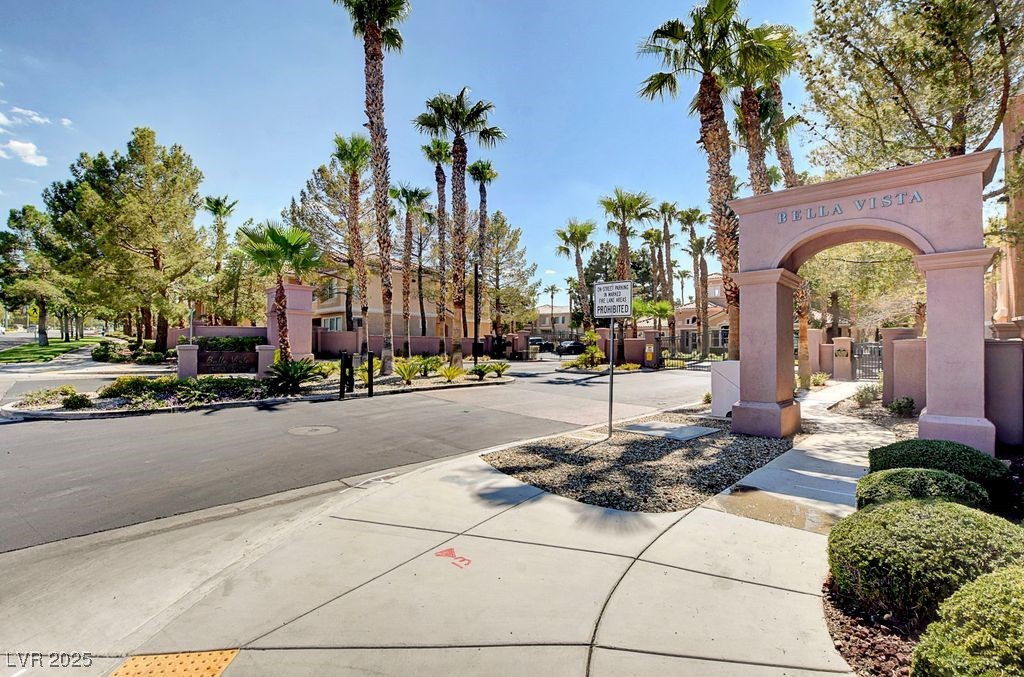 251 S Green Valley Parkway 2814