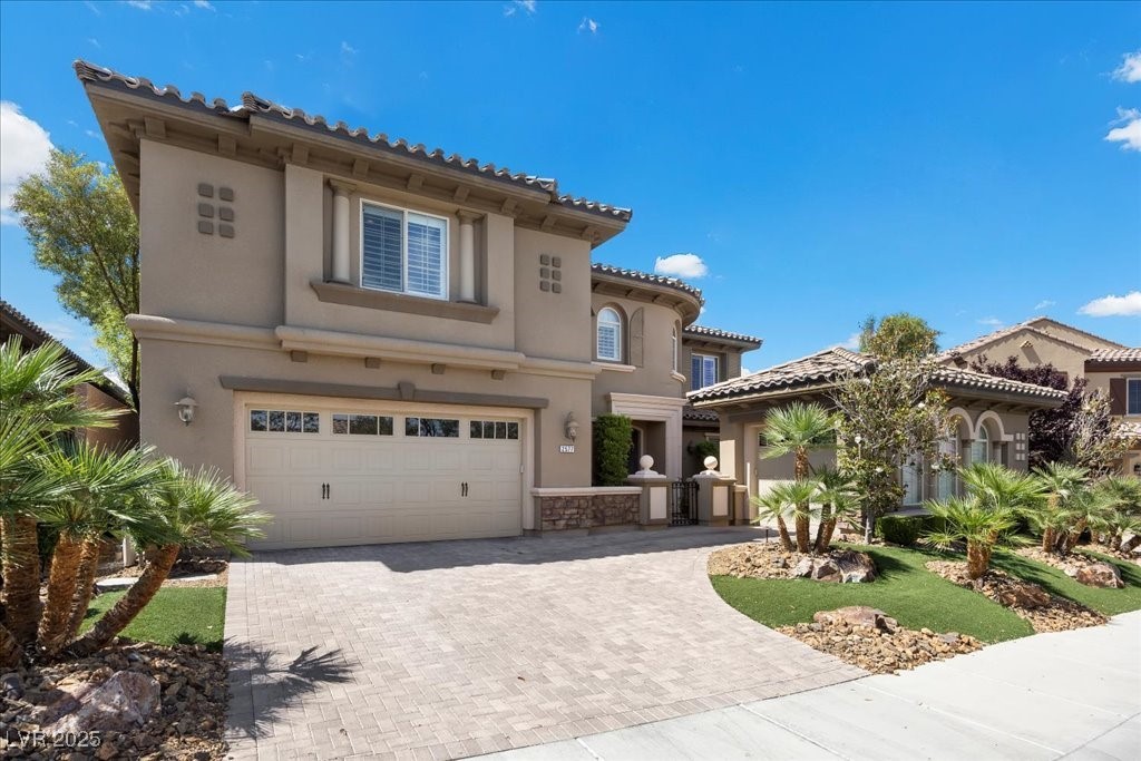 2577 Luberon Drive, Henderson, Nevada image 4