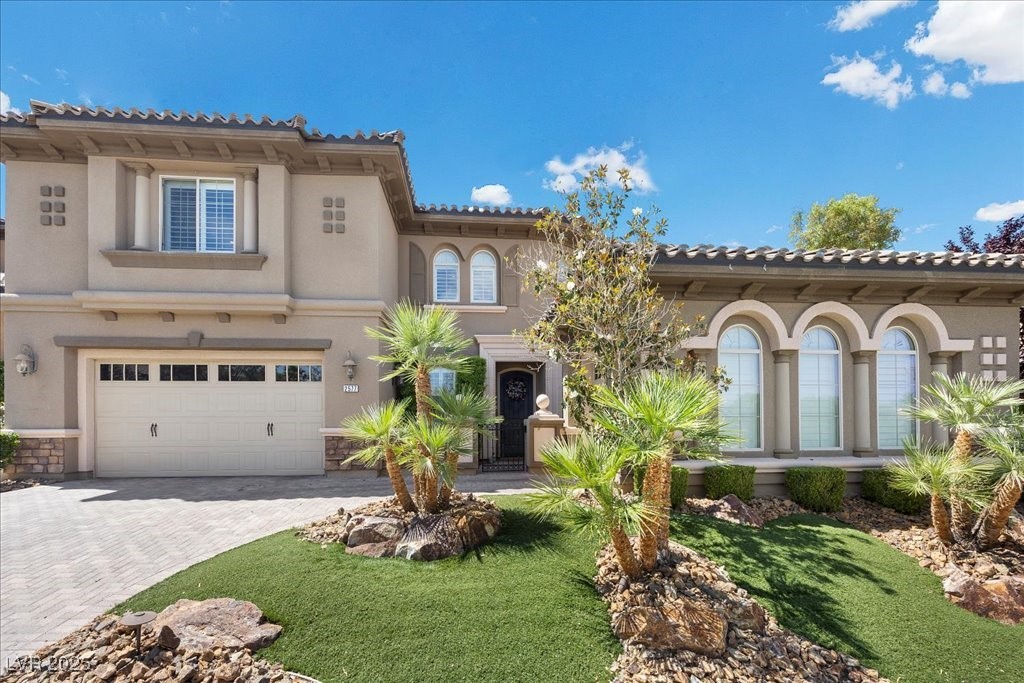 2577 Luberon Drive, Henderson, Nevada image 3