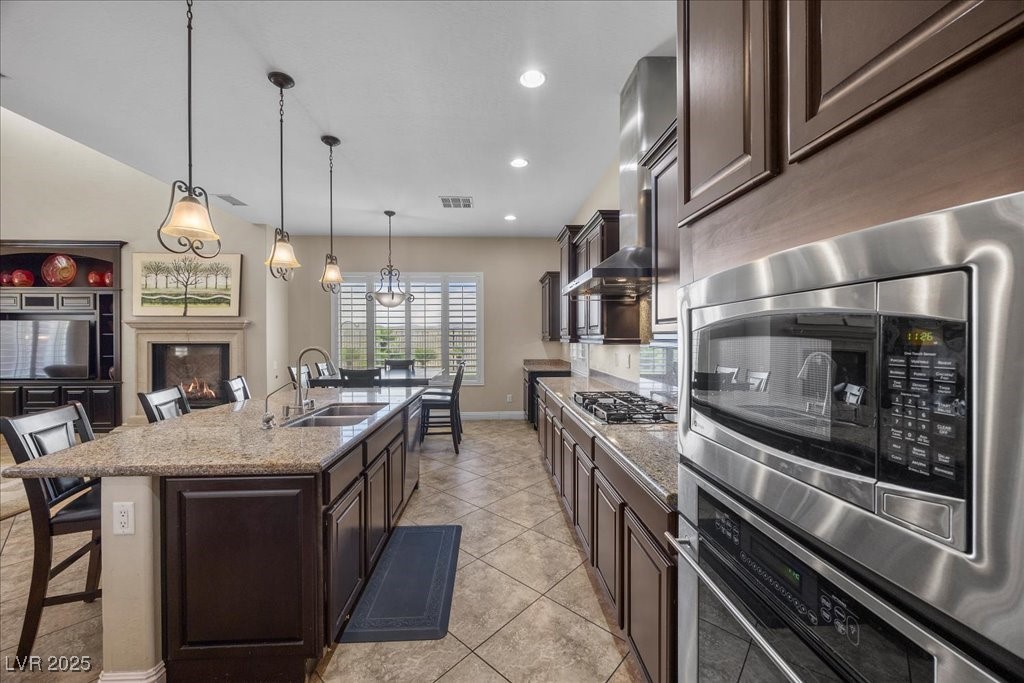 2577 Luberon Drive, Henderson, Nevada image 16