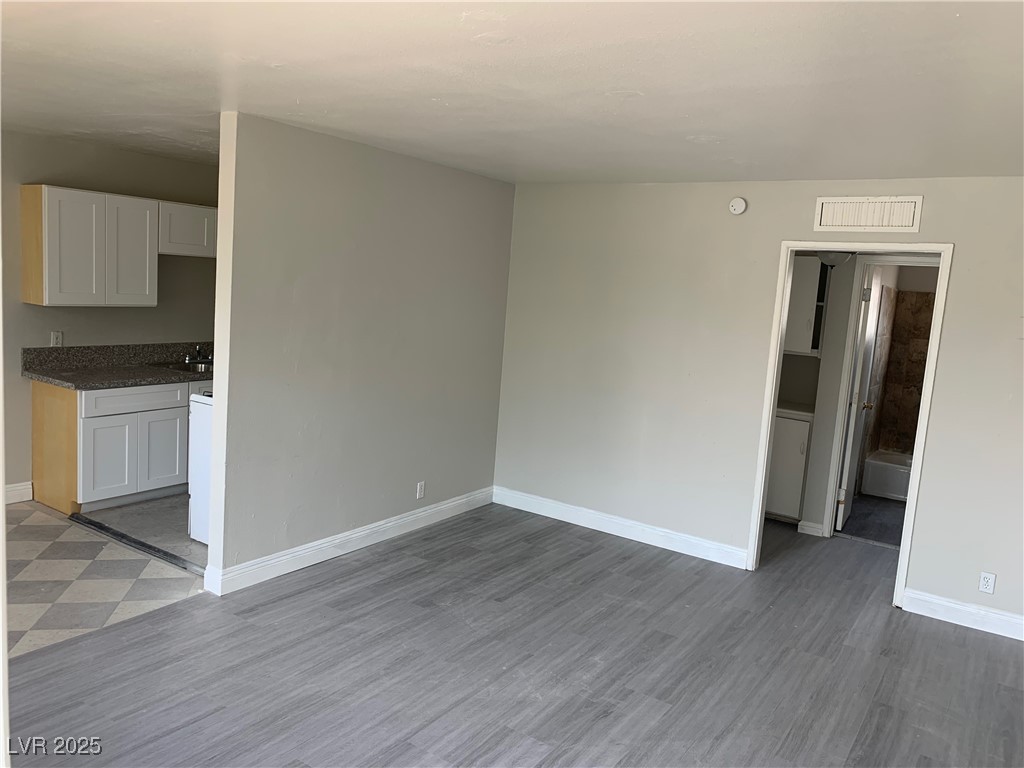 230 W Boston Avenue 7