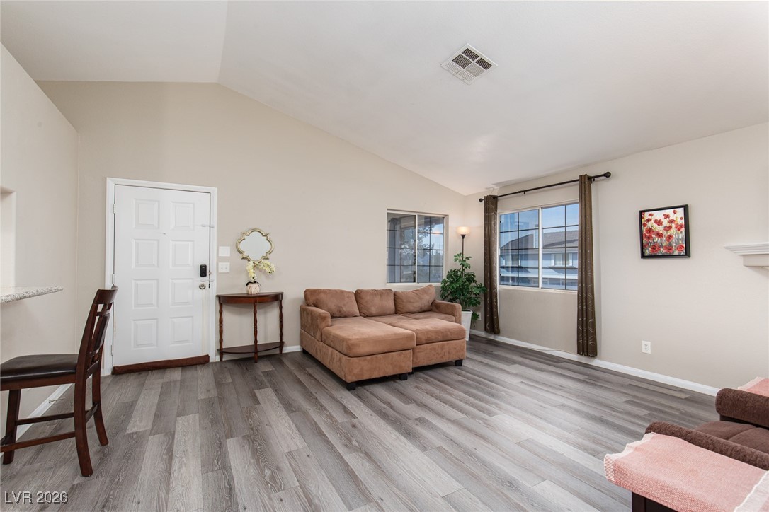 5370 Angler Circle 202