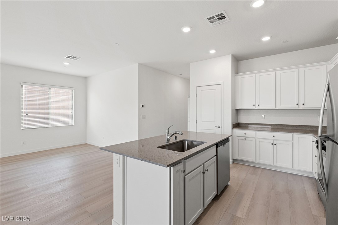 2721 Avril Point Street, Las Vegas, Nevada image 7