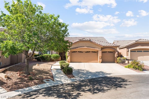 Homes For Sale - 11209 Dell Cliffs Court<br/> Las Vegas, NV 89144