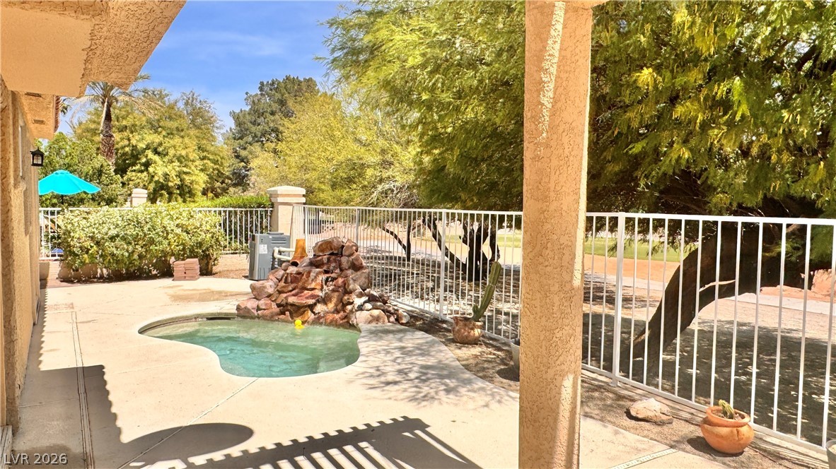 5032 Forest Oaks Drive