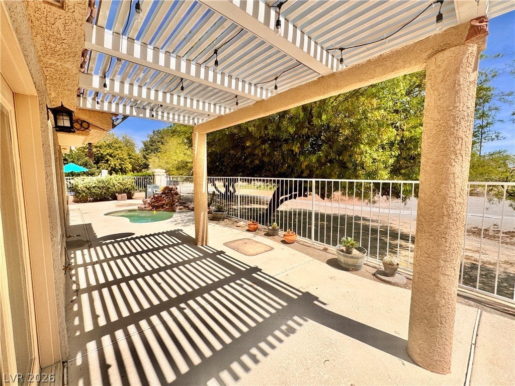 5032 Forest Oaks Drive
