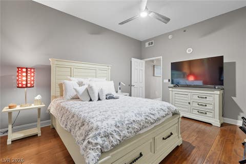 Photo of 150 LAS VEGAS BLVD N BLVD #1114, Las Vegas, NV 89101 (MLS # 2798022)