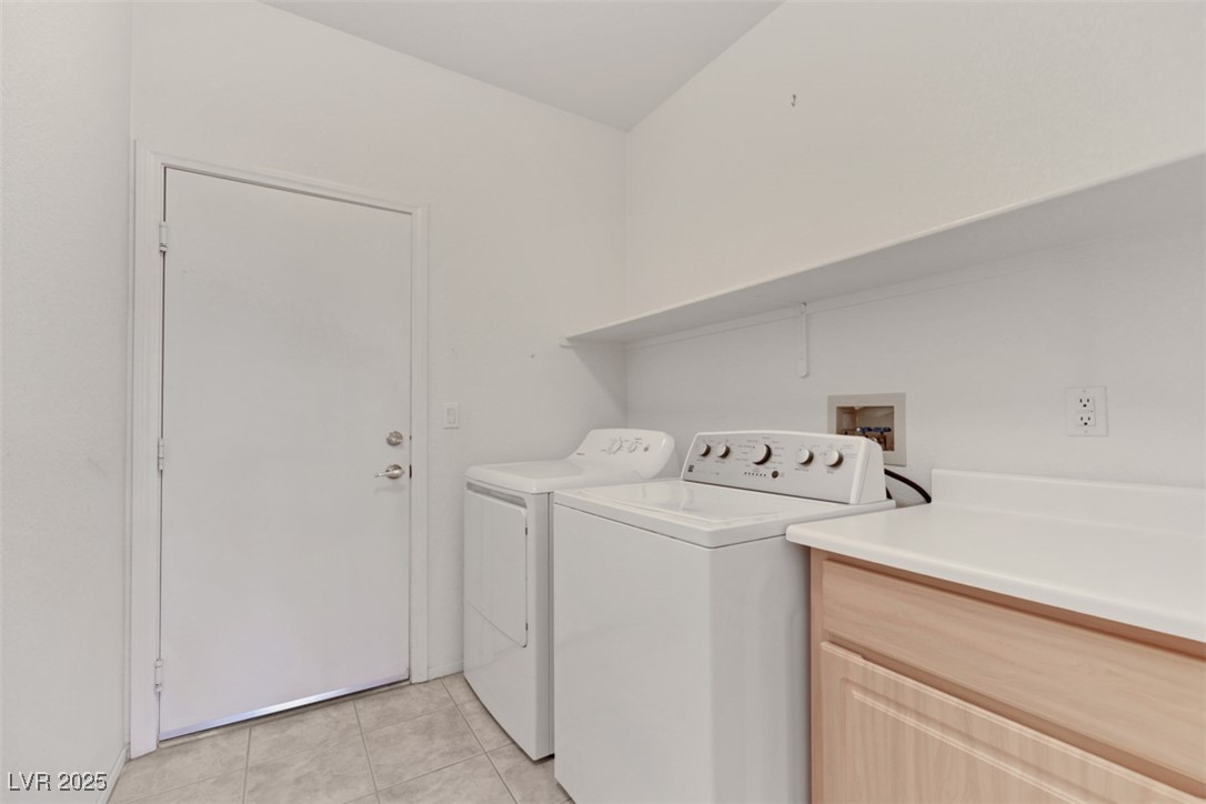 Las Vegas, Nevada 89147, United States, 4 Bedrooms Bedrooms, ,2 BathroomsBathrooms,Residential,Active,149256