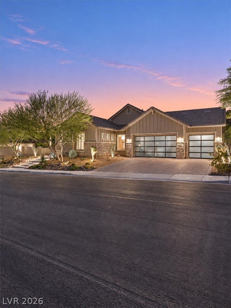 11141 Luna Blanca Drive