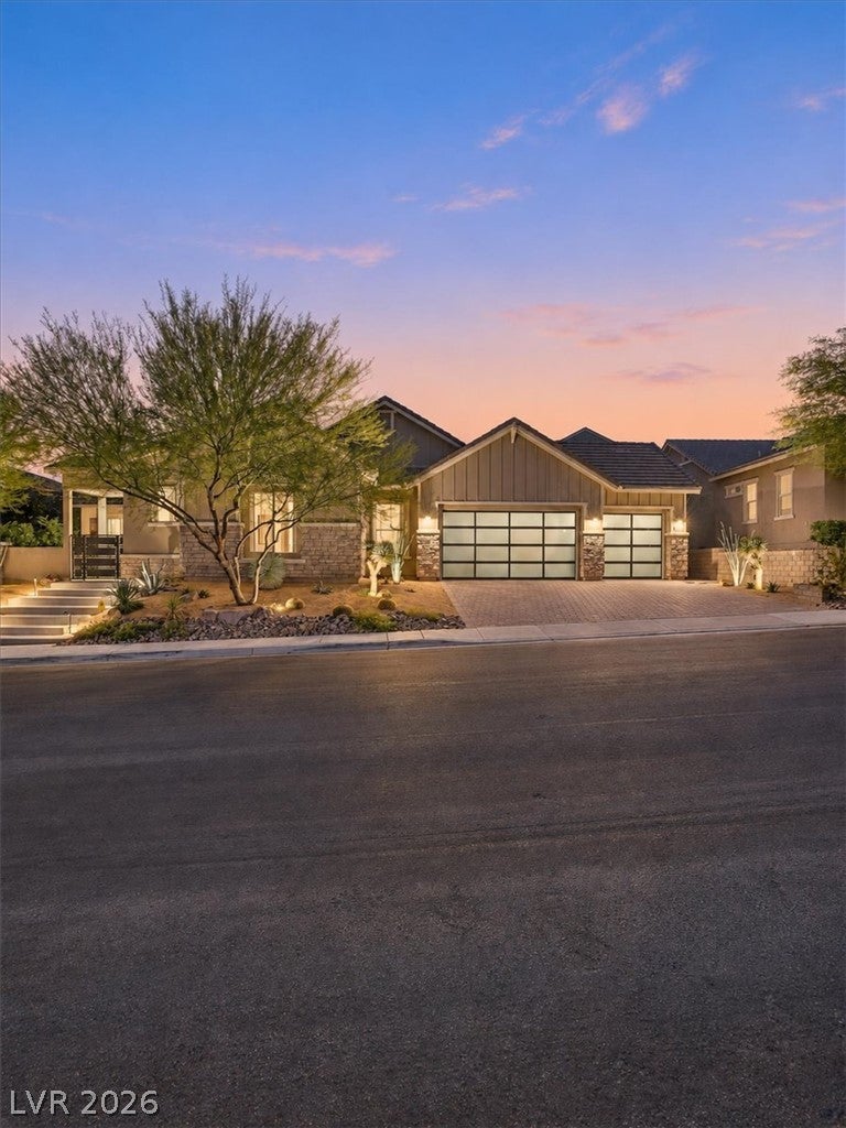 11141 Luna Blanca Drive