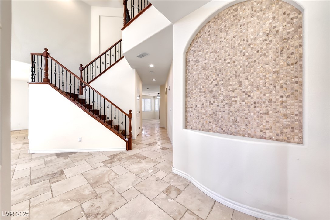 2736 Neidpath Court