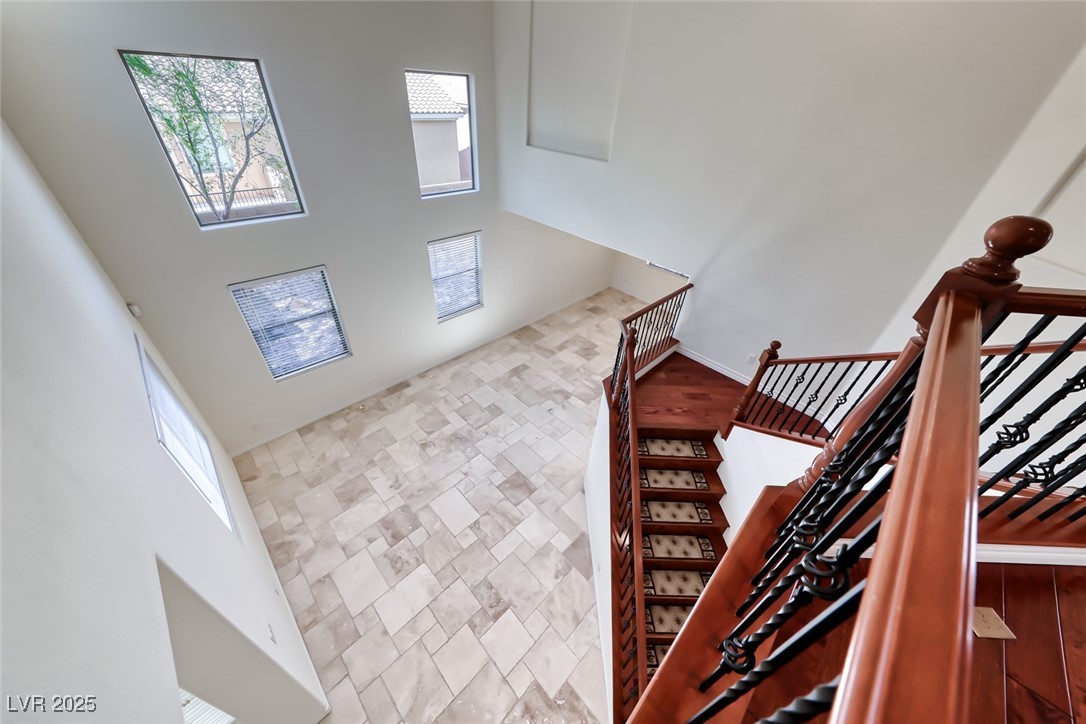 2736 Neidpath Court