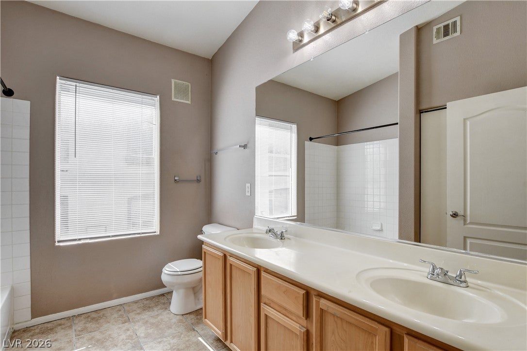 3361 Indian Shadow Street 202