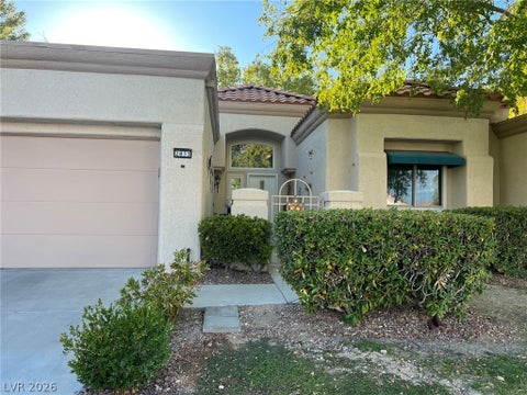 Townhouse For Rent - 2833 Sungold Drive<br/> Las Vegas, NV 89134