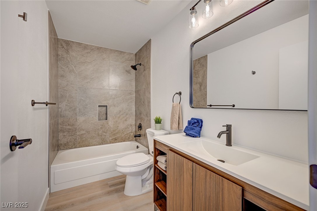 5071 Pioneer Avenue #203, Las Vegas, Nevada image 24