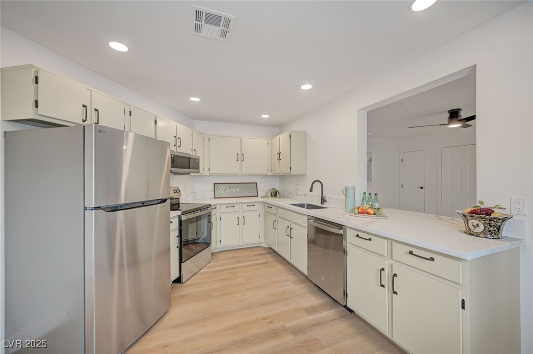 5071 Pioneer Avenue #203, Las Vegas, Nevada image 10