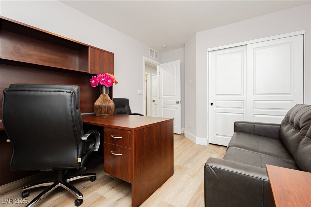 Las Vegas, Nevada 89113, United States, 3 Bedrooms Bedrooms, ,2 BathroomsBathrooms,Residential,Active,235384