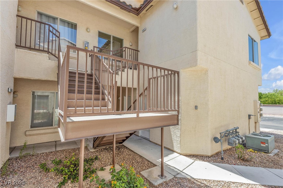 4800 Grey Wolf Lane 202