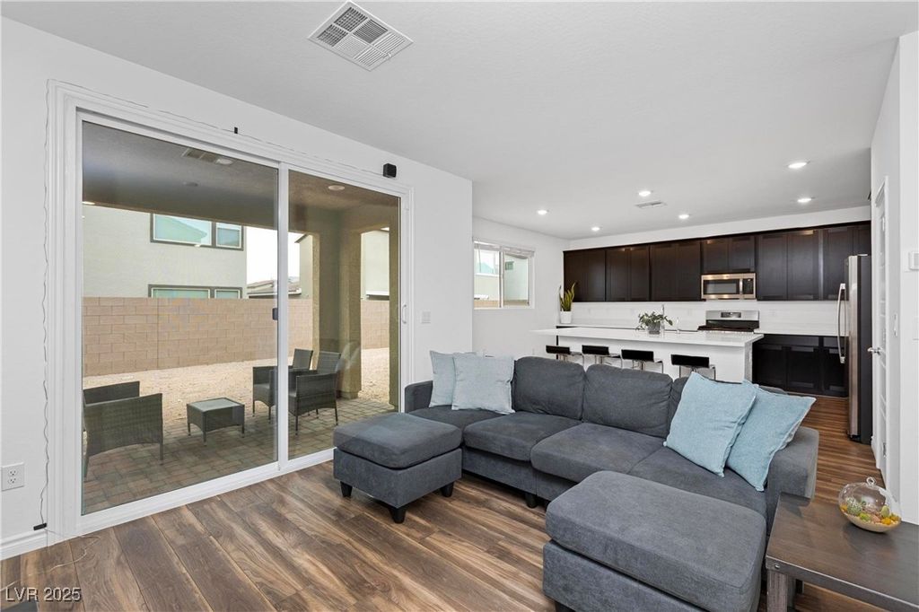 Photo of 4348 Bayley Skye Avenue, Las Vegas, NV 89141 (MLS # 2692238)