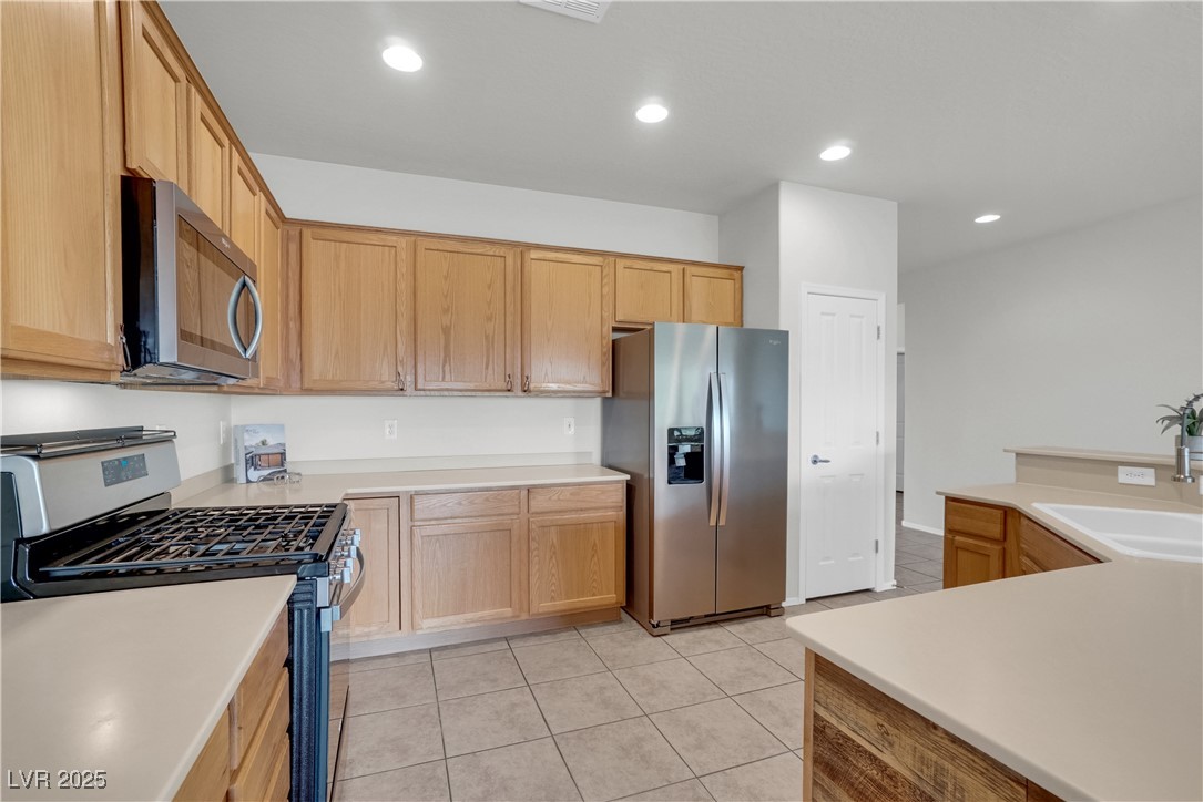 2343 Galilean Moon Street, Henderson, Nevada image 8