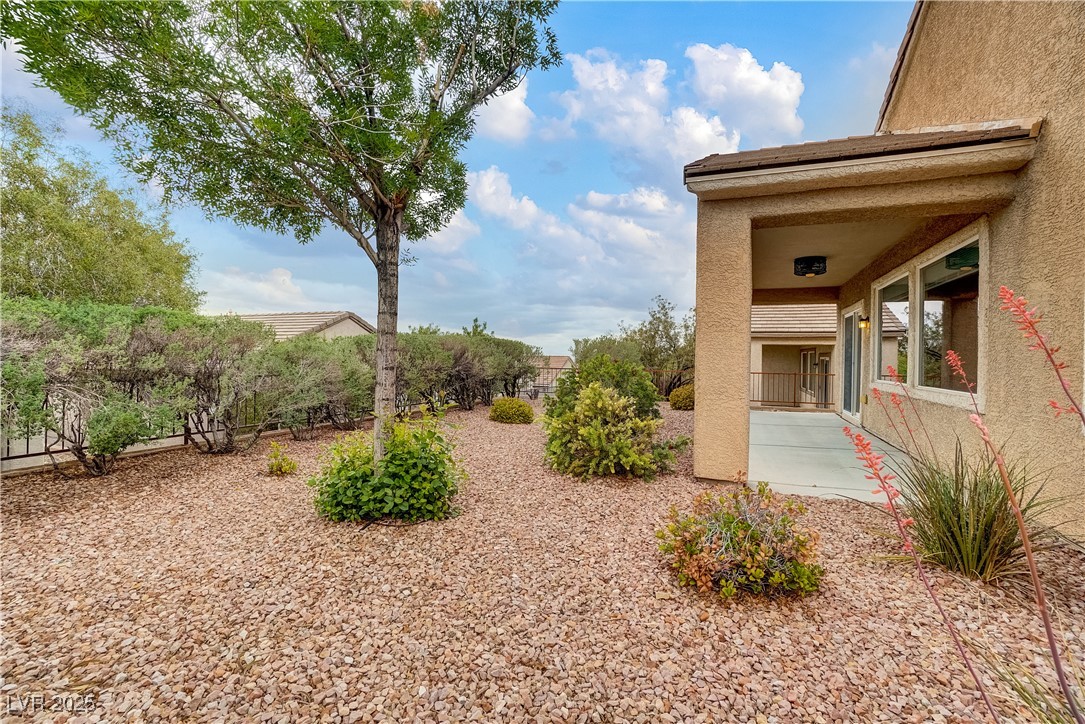 2343 Galilean Moon Street, Henderson, Nevada image 32