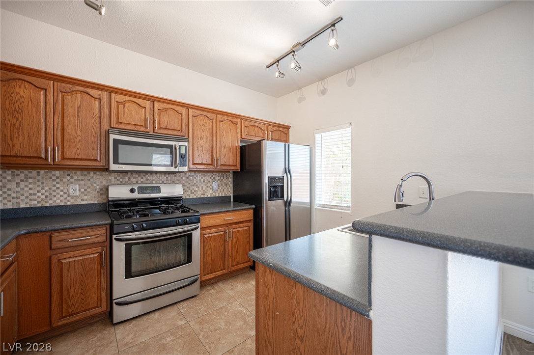 3929 Pepper Thorn Avenue 3