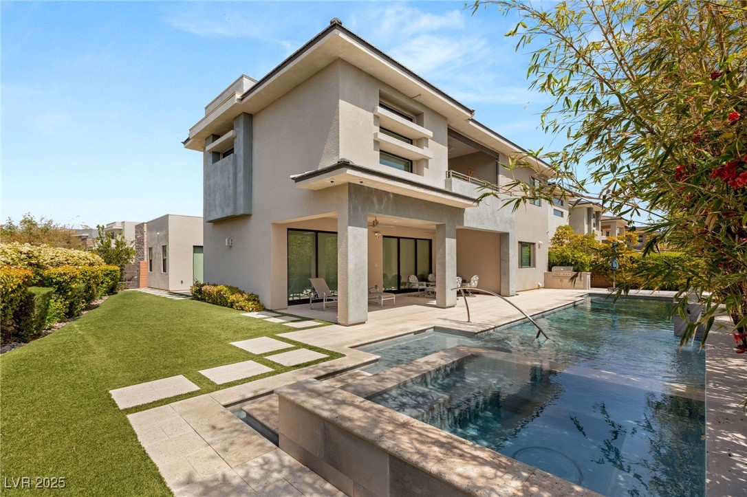 15 Gemstar Lane