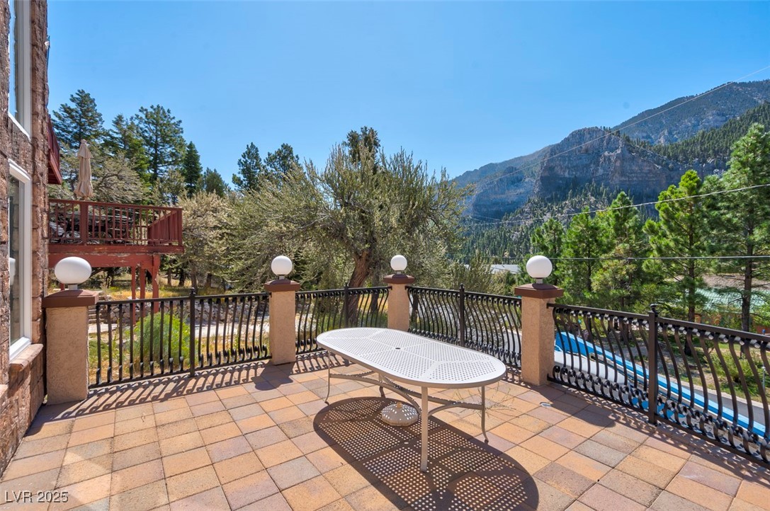 264 Crestview Drive