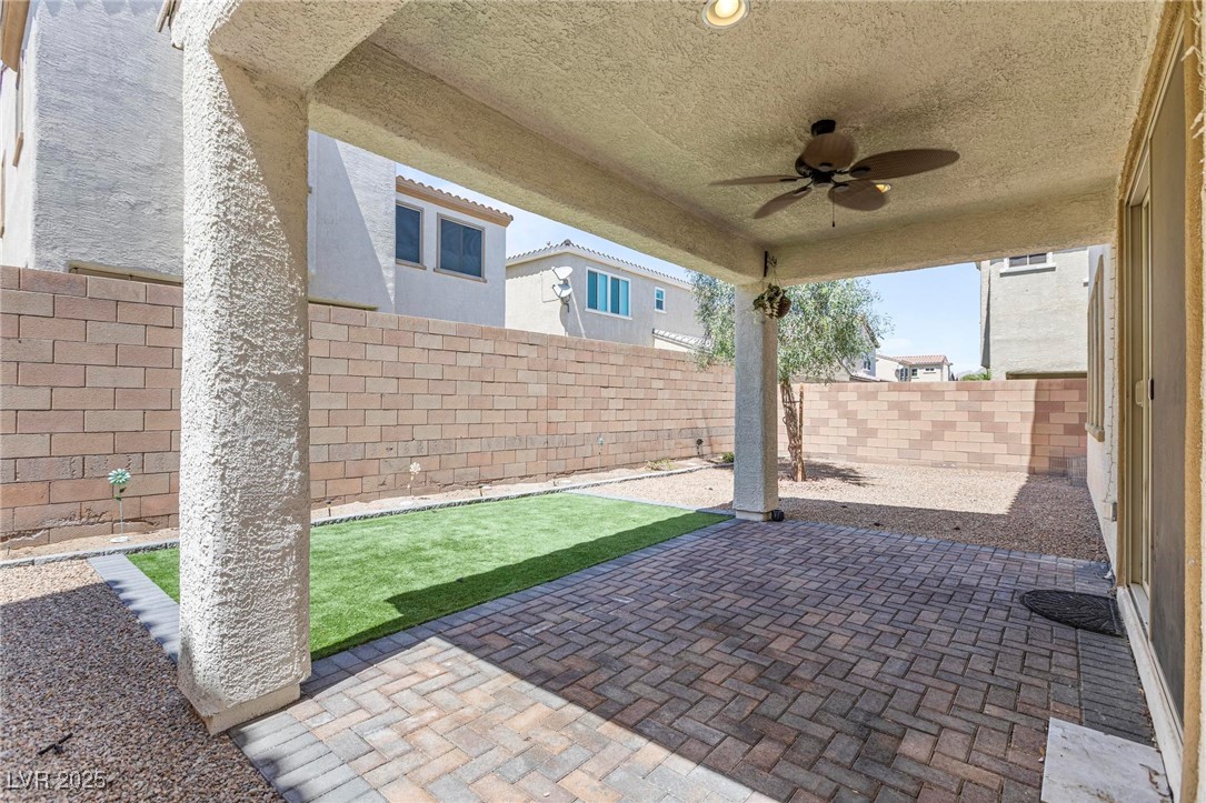 1105 Strada Pecei, Henderson, Nevada image 6