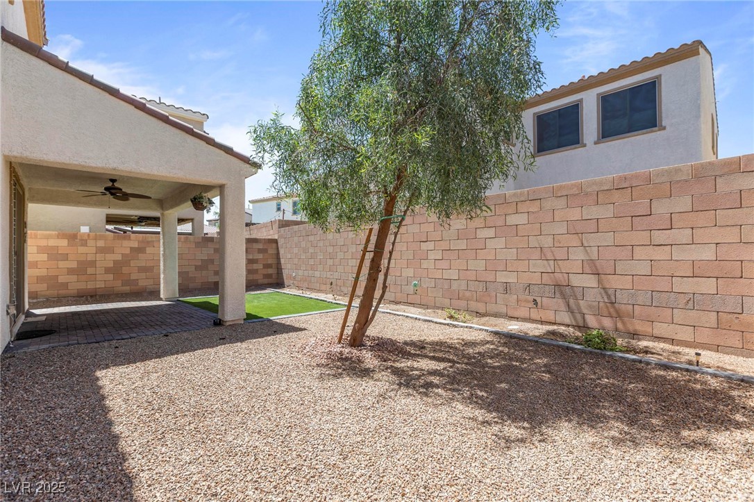 1105 Strada Pecei, Henderson, Nevada image 4