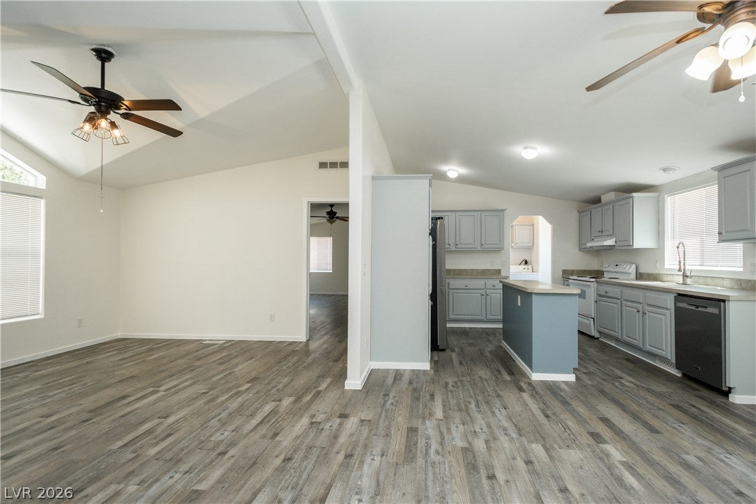 6530 Camelot Circle