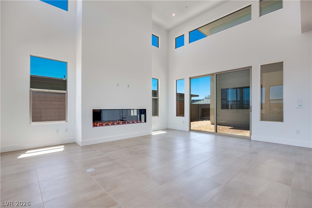 215 Sailing Sunset Way