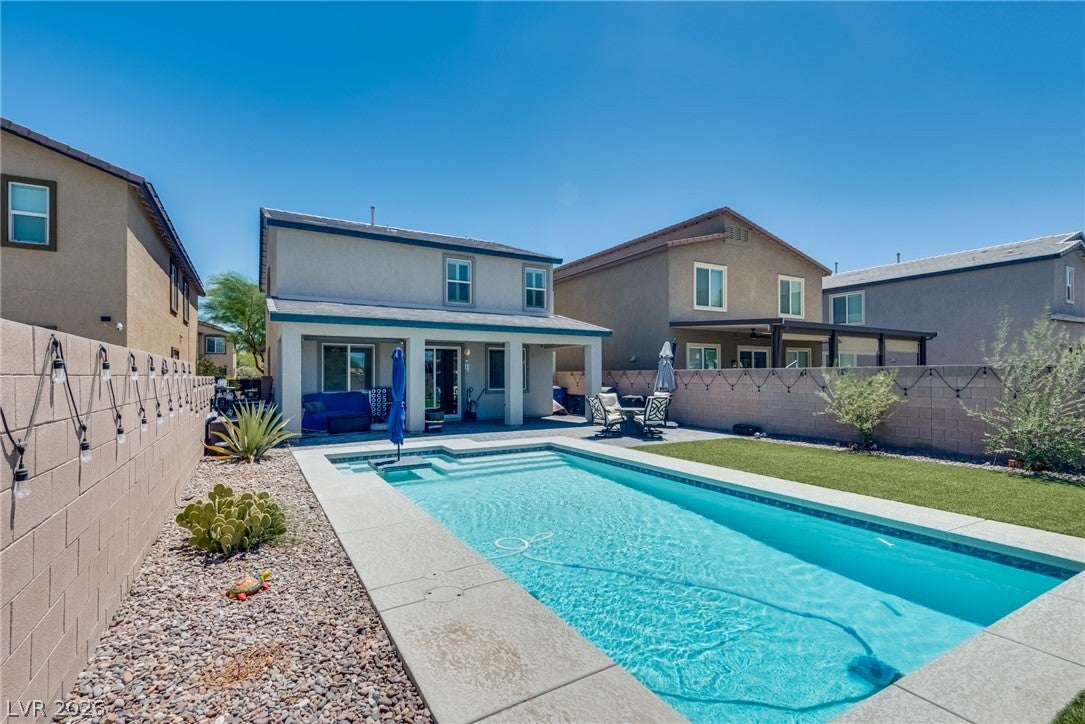 9273 Bluemist Falls Street