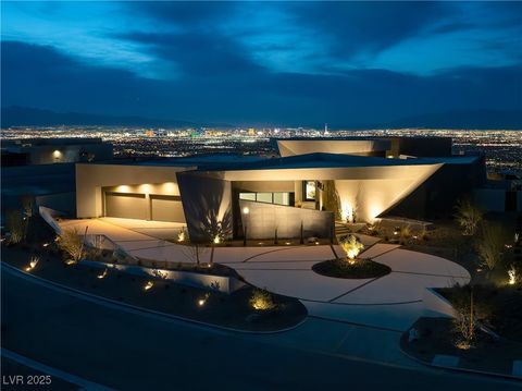 8 Chisel Crest Court Henderson NV 89012