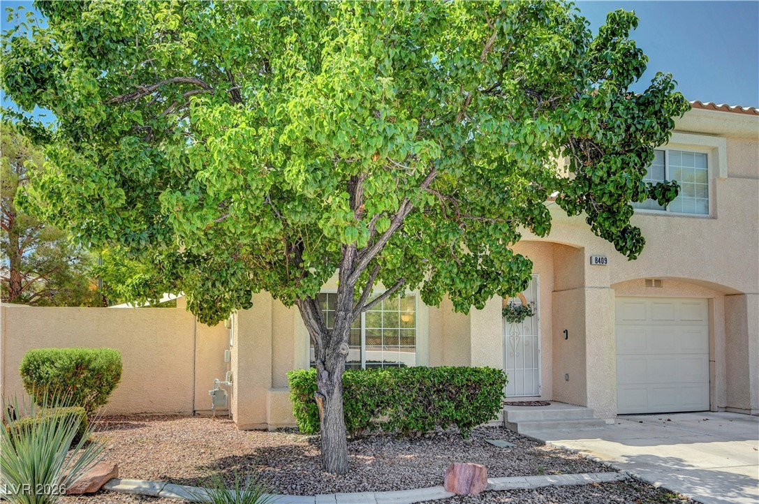 8409 Blazing Sun Avenue
