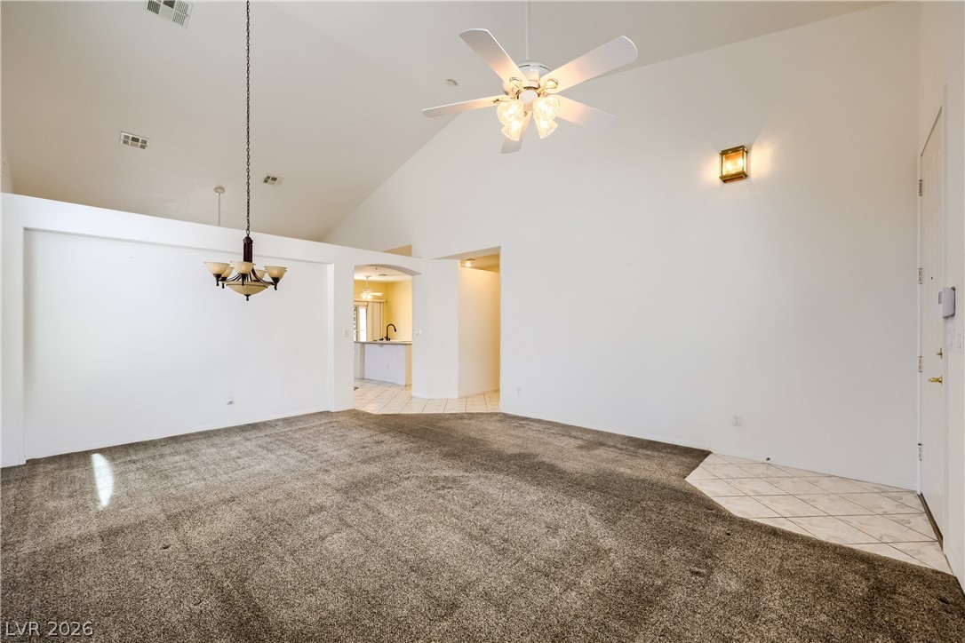 995 Courtney Valley Street